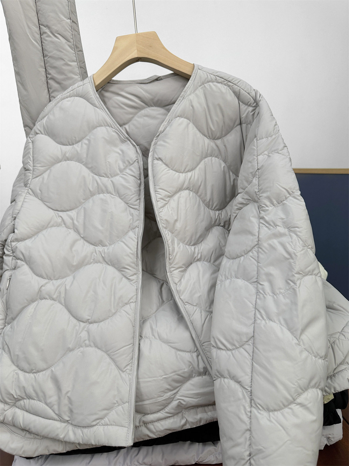 90% Goose down Jacket Women's Lightweight New Scarf Style 2025 Winter White Goose down Pinghu Origin Wholesale Dropshipping