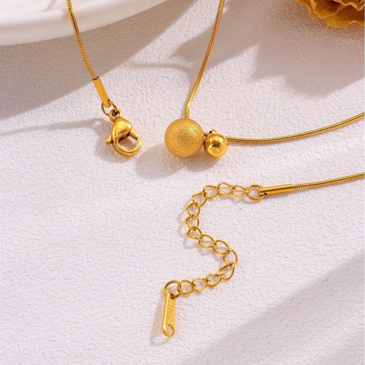 New Style Simple Frosted Ball Small Gold Ball Titanium Steel Necklace Women's Niche Design Sense Clavicle Chain Without Fading Fashion Accessories