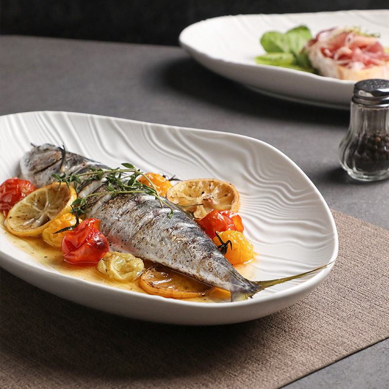 Simple Ceramic Fish Plate Large Household High-end Feeling Steamed Fish Plate High Temperature Resistant Creative Plate Irregular Oval Plate