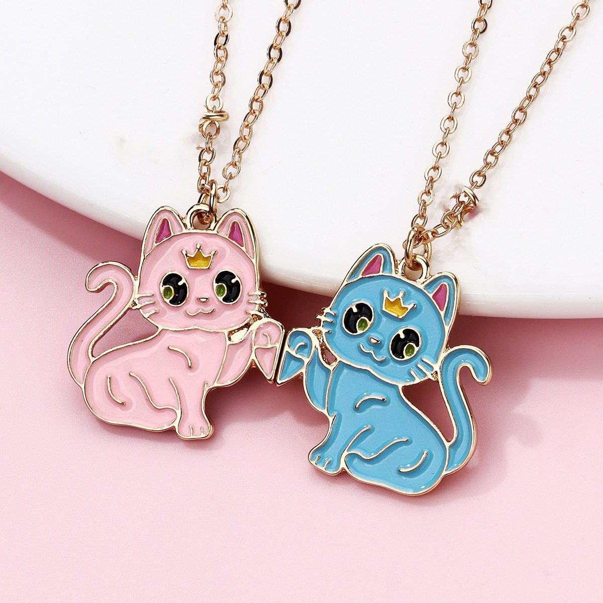 Cross-border explosions children's magnetic necklace female princess love good friend girlfriends alloy jewelry cartoon girl pendant