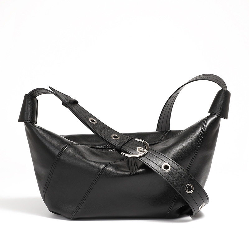 Màu đen
