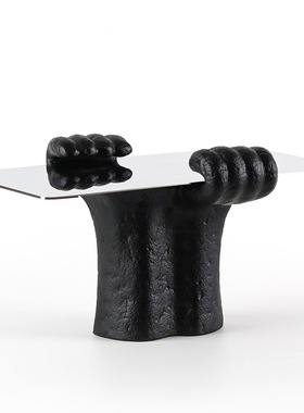 现抽象设计师双手托举托盘客厅茶几样板间软装饰品创意收纳摆件