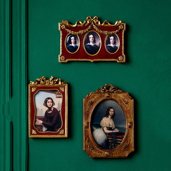 European-style Resin Decorative Picture Frame Vintage Carved Resin Rectangular Photo Frame Living Room Wall-mounted Painting Creative Resin Table