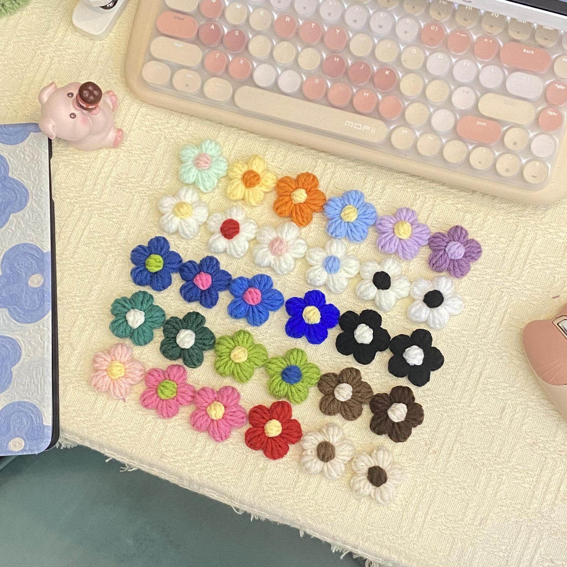 Puff flower 4cm hand crochet hand woven clothing accessories lace hair accessories small flower handmade flower wholesale