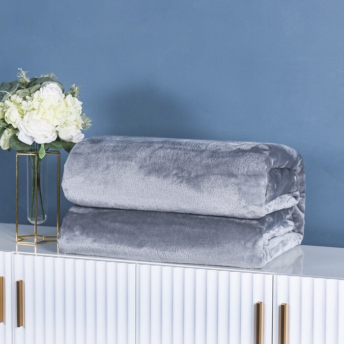 2025 New Plain 200g Flannel Blanket Pure Color Blanket