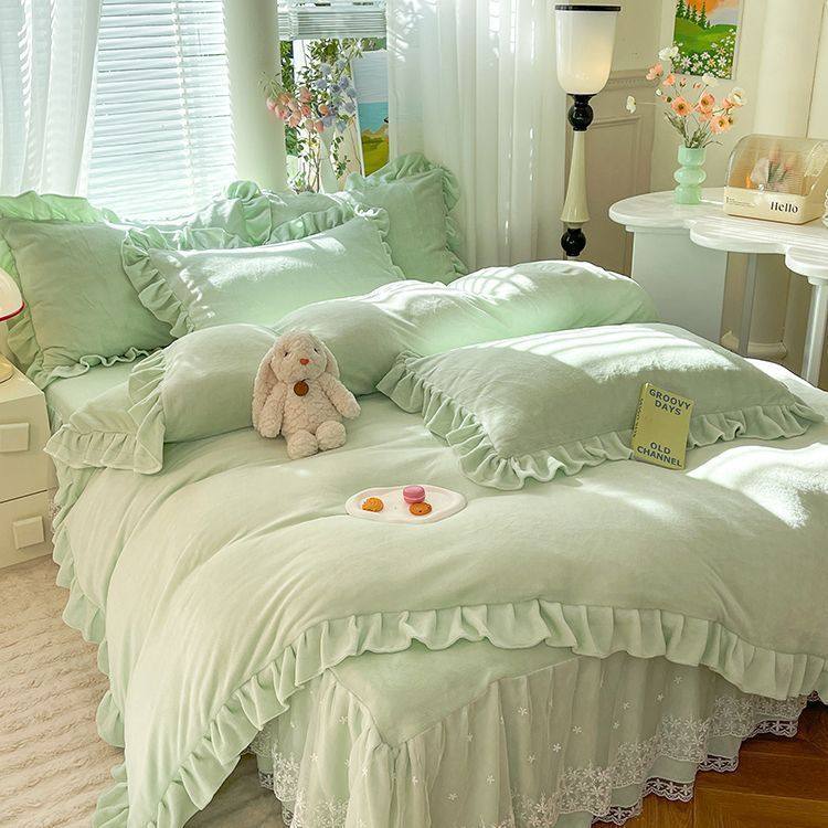 Winter Thickeneded Milk Velvet Four-Piece Lace Princess Bed Skirt Quilt Cover Three-Piece Coral Velvet Warm Ld