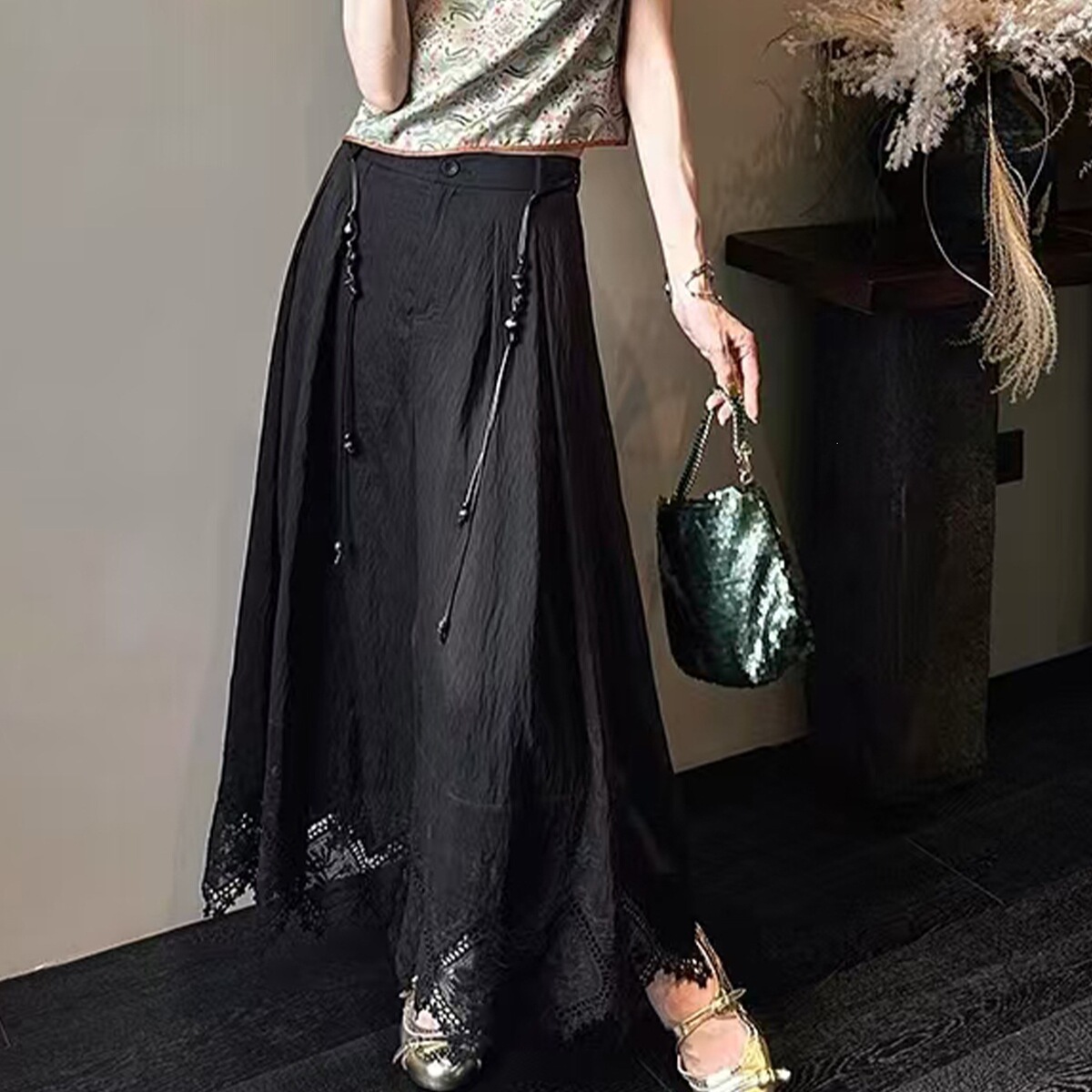 Quần váy nữ lưng cao dáng rộng phối dây buộc, chất liệu tencel thoáng mát — Đen tuyền, Màu trắng ngà