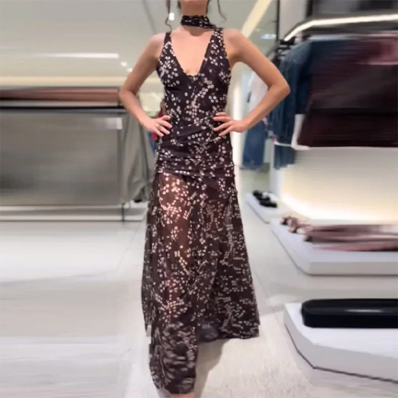 Elegant Womens Dress High Quality Fabric Floral Print V Neck Backless Design Perfect for Vacations Wholesale