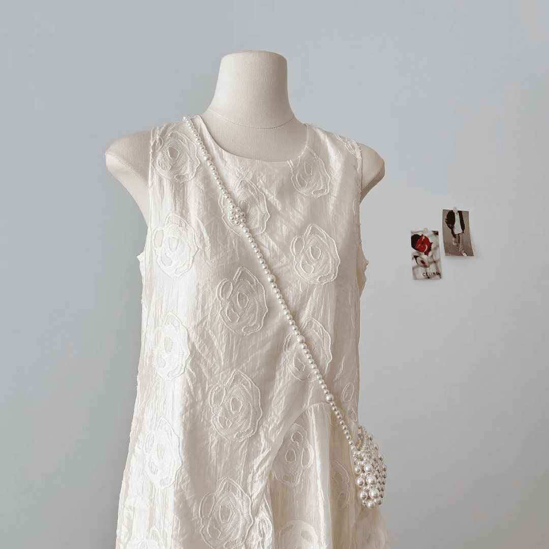 Sleeveless Summer Dress for Women Round Neck Sweetheart Style Lightweight Fabric Available in White Wholesale Sizes S