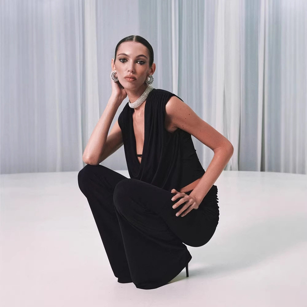 Sleeveless Ruffled Top High Waist Flare Pants Chic Fashion Set for Runway Events Wholesale Available