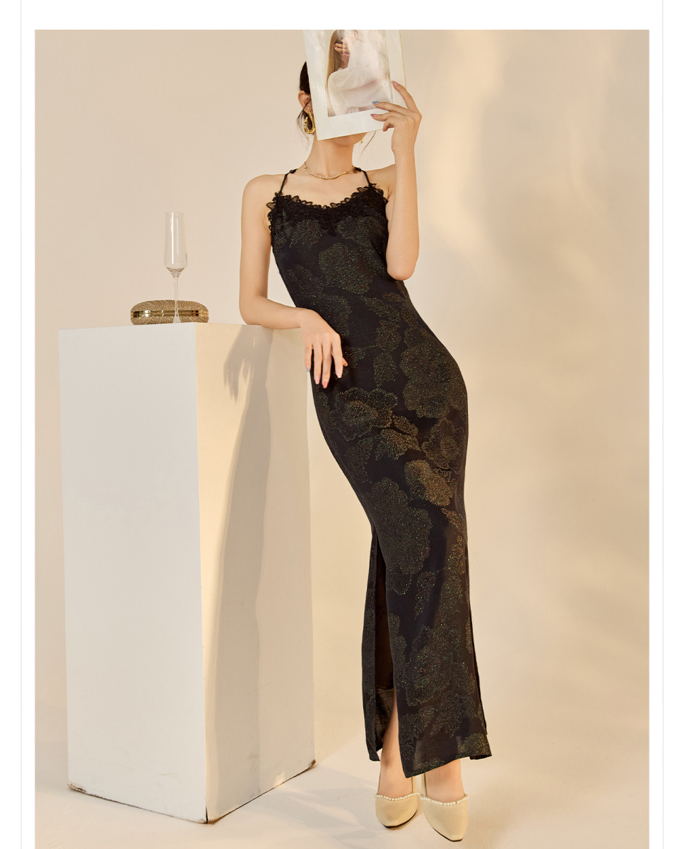 Đầm dài ren ôm body nữ cổ chữ V quyến rũ — Màu đen cao cấp, Màu trà Matcha, mơ
