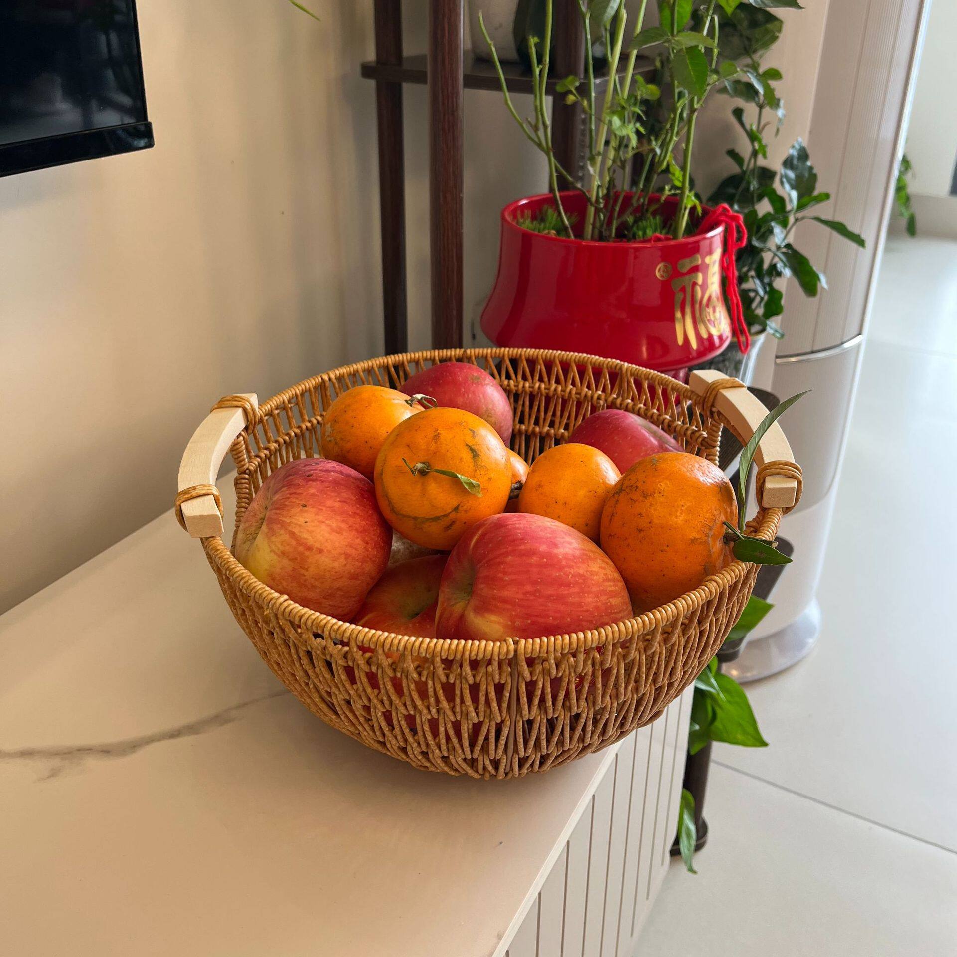 Wholesale Imitation Rattan Storage Basket Fruit Plate Round Decorative Storage Basket Bread Basket Hollow Hand-woven Storage Basket