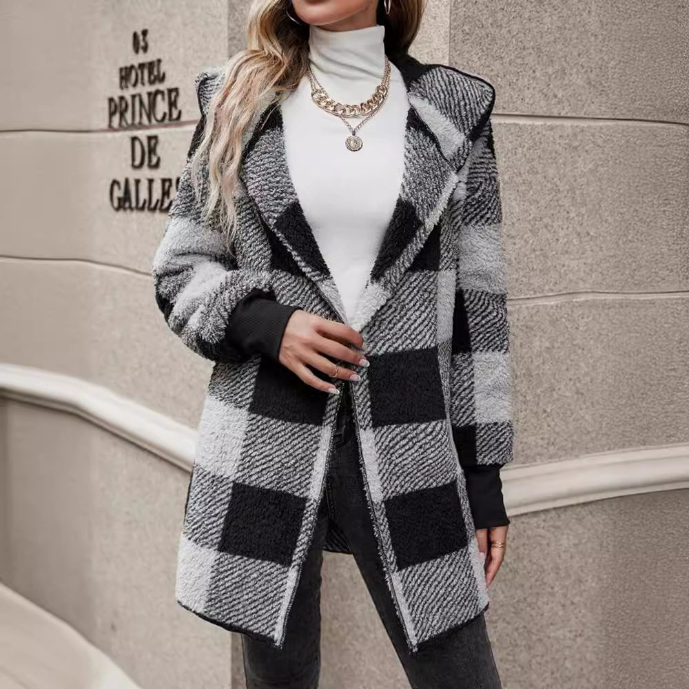 Loose Fit Plaid Cardigan Cozy Knit Fashionable Design Perfect for Fall Wholesale Available fast shipping