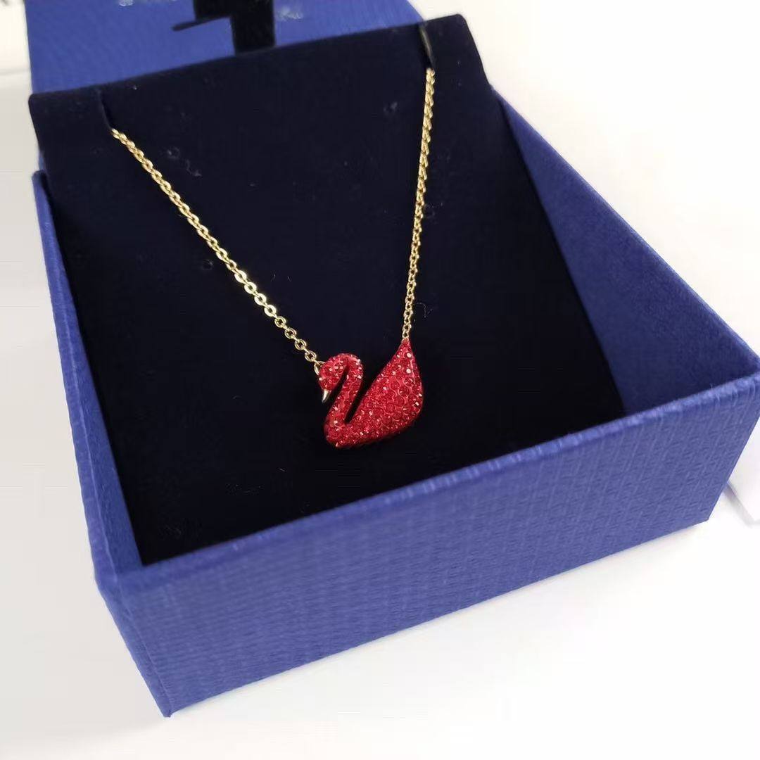 Shijia Black Swan Necklace for Women, Dynamic Swan Clavicle Chain, Simple Pendant for Women, Wholesale from Manufacturer