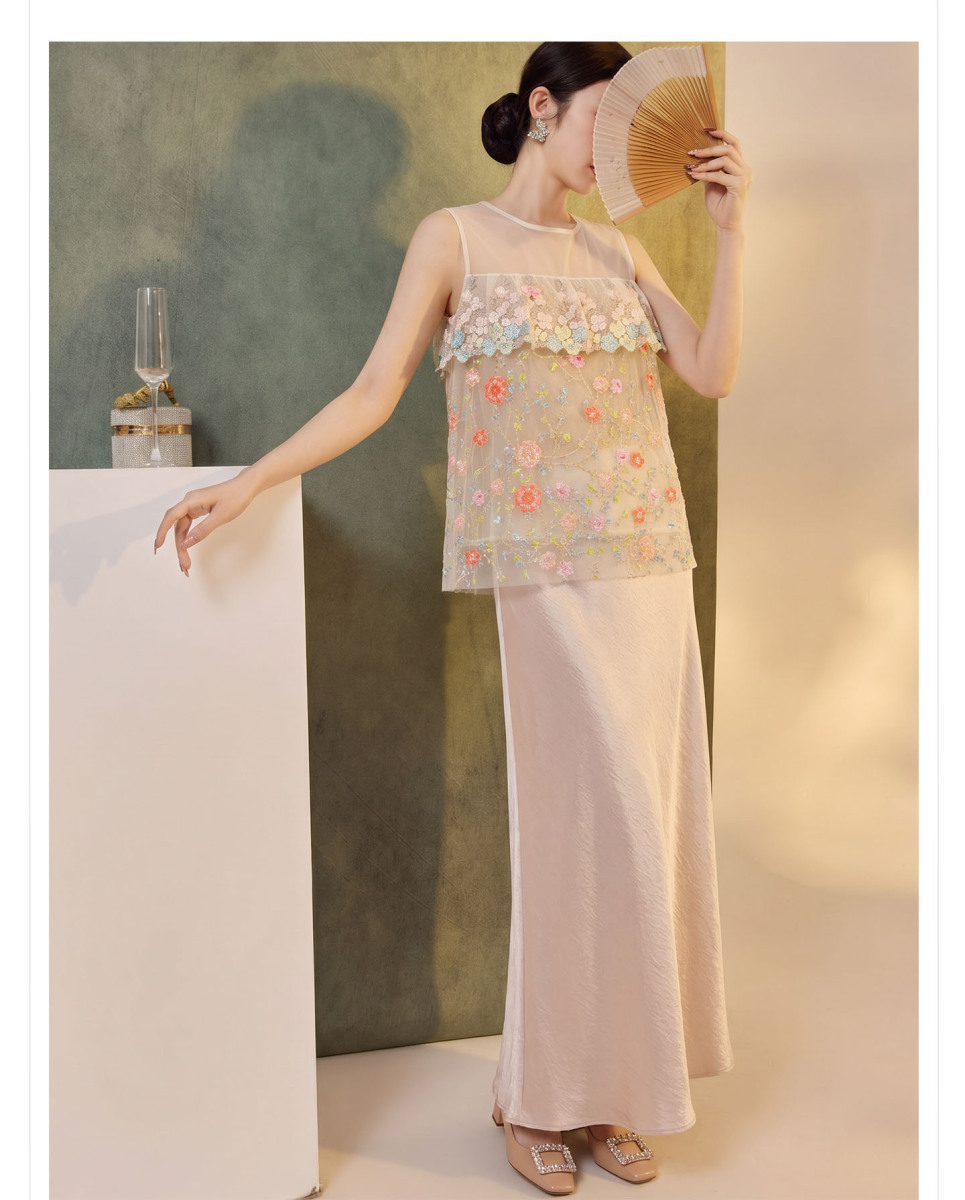 Bộ áo gile thêu hạt không tay phối chân váy đuôi cá dáng dài — Chân váy màu champagne (giao hàng trong ngày), Áo gile thêu hạt (giao hàng trong ngày)