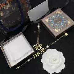 2025 New Pearl Letter Bracelet Necklace European and American Necklace Clavicle Chain Set Retro Fashion Accessories Manufacturer Wholesale