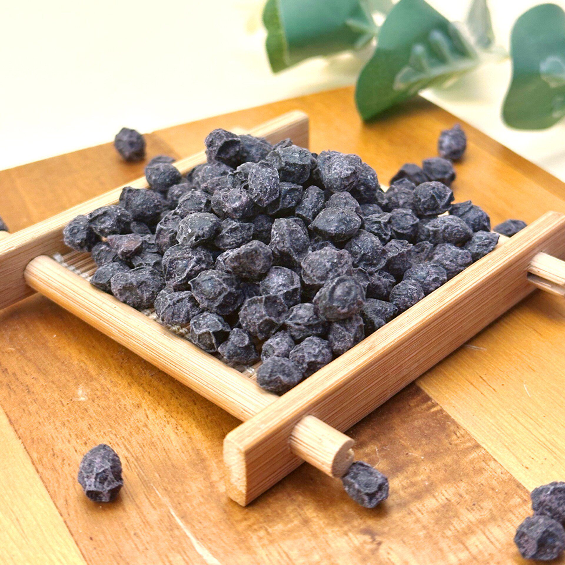 Angelica, Astragalus and Black Beans 200G/Canned Handmade Rock Sugar Fried Black Beans Manufacturer Ready-To-Eat Angelica Black Beans for Hair Replacement