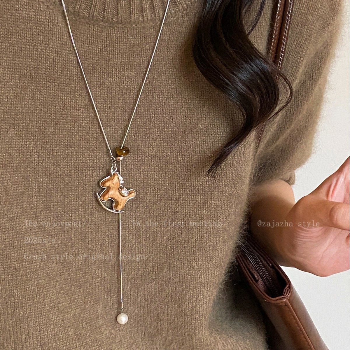 Wooden Pony Pendant Necklace for Women 2025 New Autumn and Winter Long Sweater Chain Retro Animal Year Good Luck Accessories