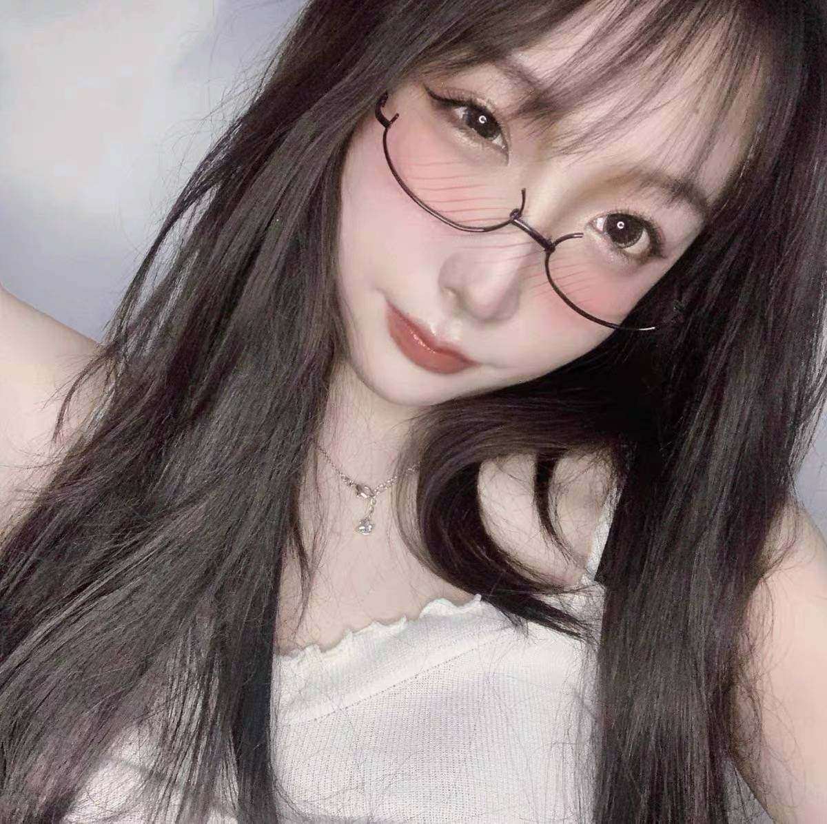 Online celebrity lower half-frame glasses women's decorative glasses frame lens-free eyes royal sister pure desire live broadcast anchor secretary glasses frame