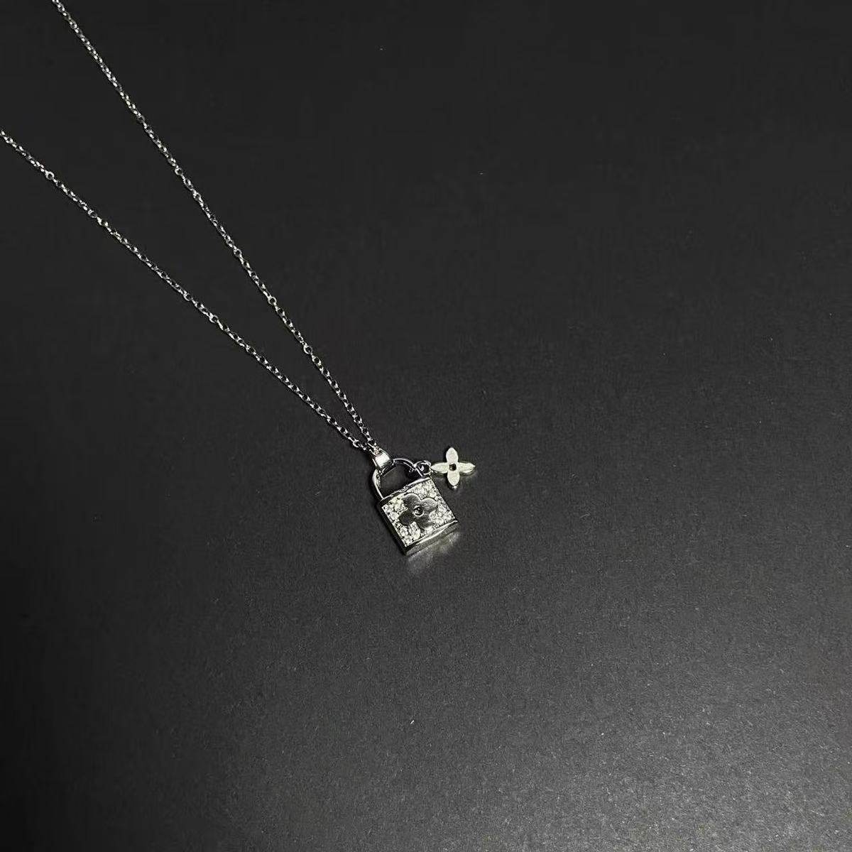 Vintage Silverbloom Necklace for Women Ins Pink Bauhinia High-Value Pendant Clavicle Chain