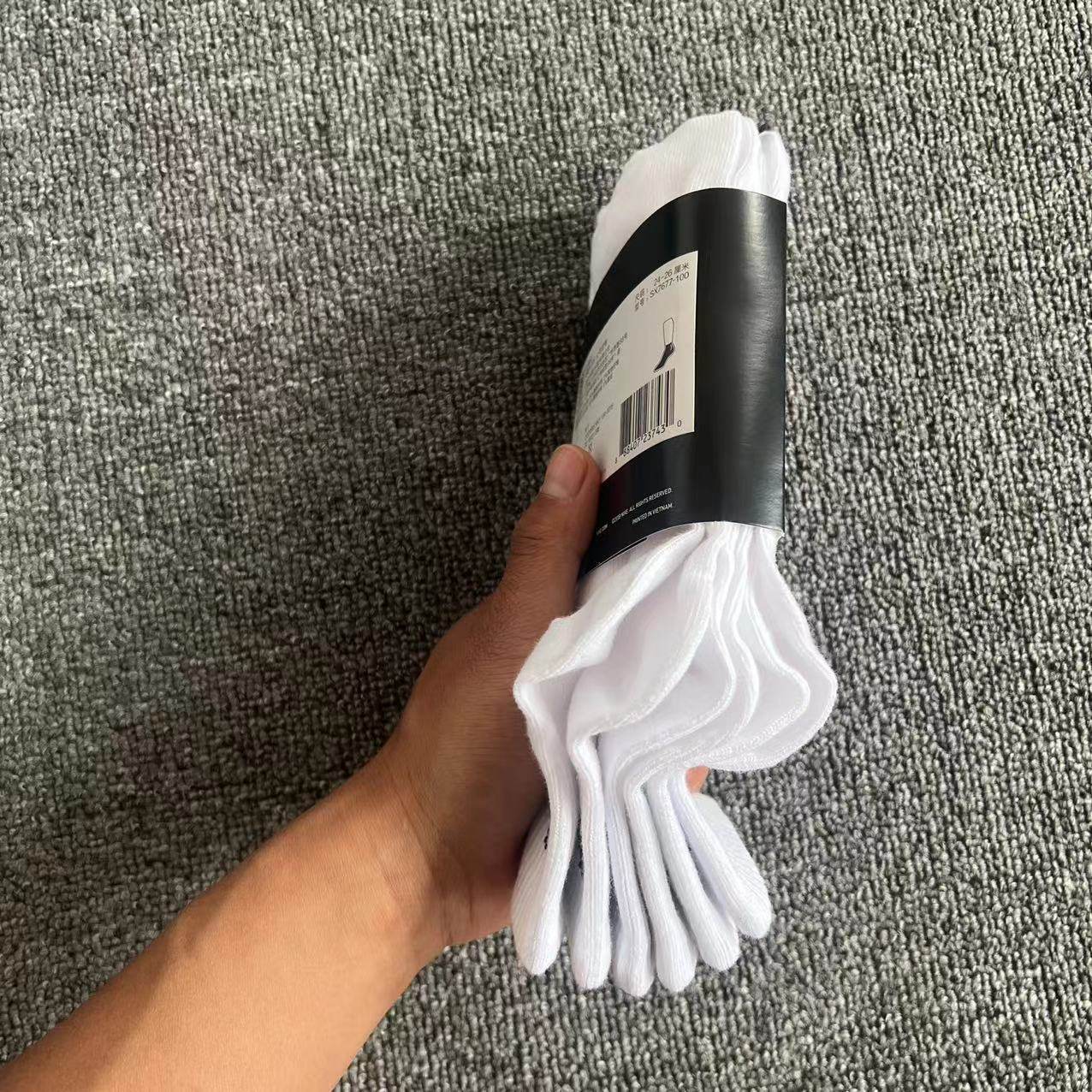 Men's and women's four seasons sports cotton socks student trendy socks towel bottom socks foreign trade socks wholesale one piece drop shipping