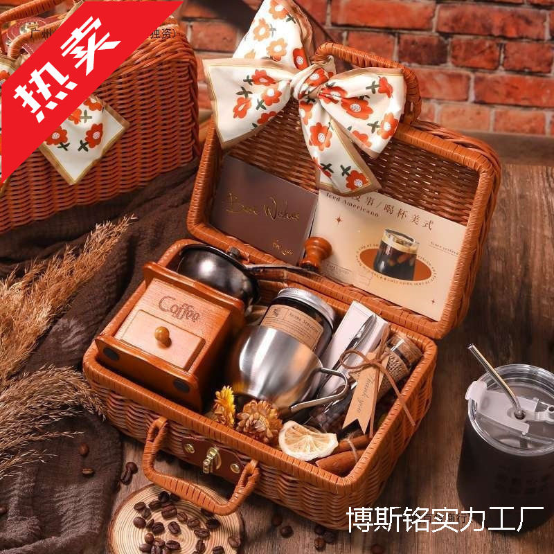 Hand Grinder, Hand-Cranked Coffee Machine, Coffee Bean Grinder, All-In-One Small Household Portable Gift Box Set