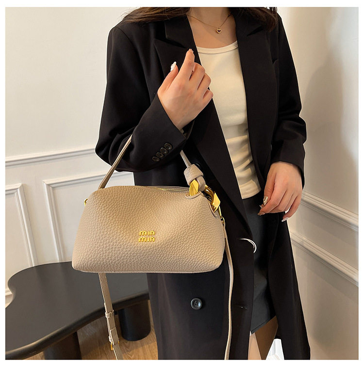 O1CN015a5VQ92Cv5RELbXFm !!2217614678535 0 cib