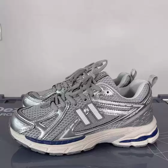 Xu Ling New Retro Liquid Silver Casual Unisex Dad Sneakers for Men and Women, Trendy & Versatile Mesh Breathable Sports Shoes