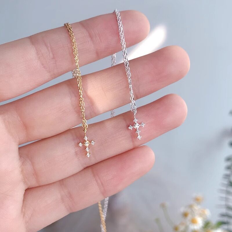 Cross Necklace Women's Stylish Trendy Niche Necklace Can Be Stacked with Elegant Pendant Clavicle Chain Influencer Picks Trend