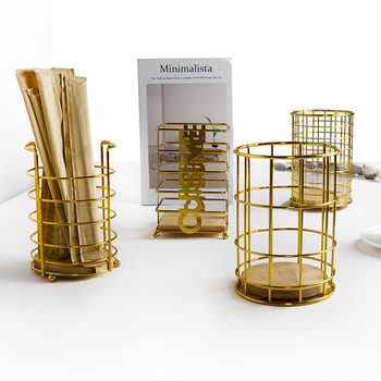 New Iron Art Light Luxury Chopstick Holder, Miscellaneous Items Container, Drainage Storage Chopstick Holder, Chopstick Cage, No-Installation Storage Rack for Chopsticks