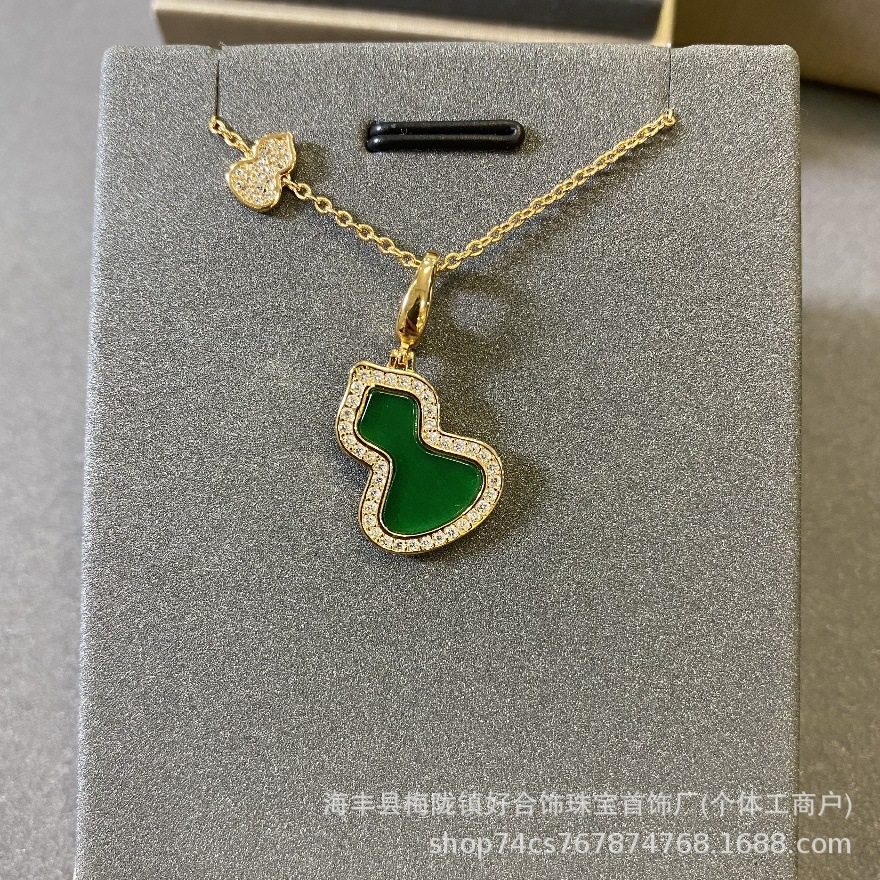 V Golden High Version Kirin Gourd Necklace Red Chalcedony Black Agate Beirut CNC Craft Double Gourd Fulu Clavicle Chain