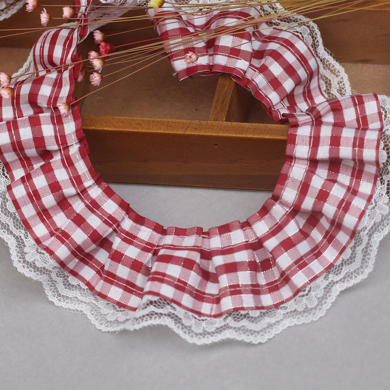 Spot 5.5cm Plaid lace pet supplies toy skirt home textile process discount lace