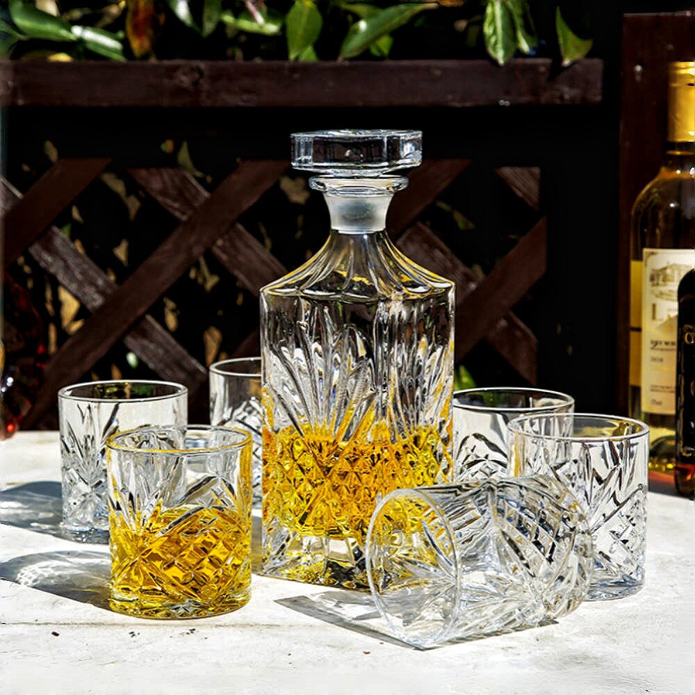 Light Luxury European Dublin Wine Bottle Crystal Glass Decanter with Lid Whiskey Wine Glass Wine Bottle Wine Set