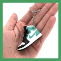 1 T Von Green (single key chain)