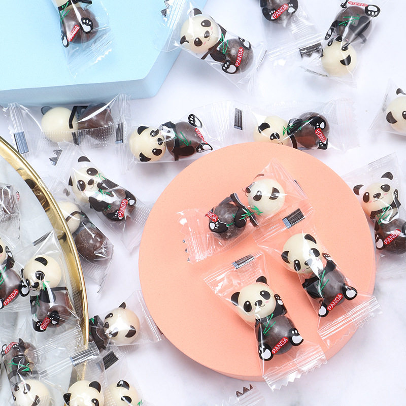 Zhihetang Factory Panda Mailisu Crisp Heart Chocolate Bean 100g Bags Wholesale Nostalgic Snacks in Bulk