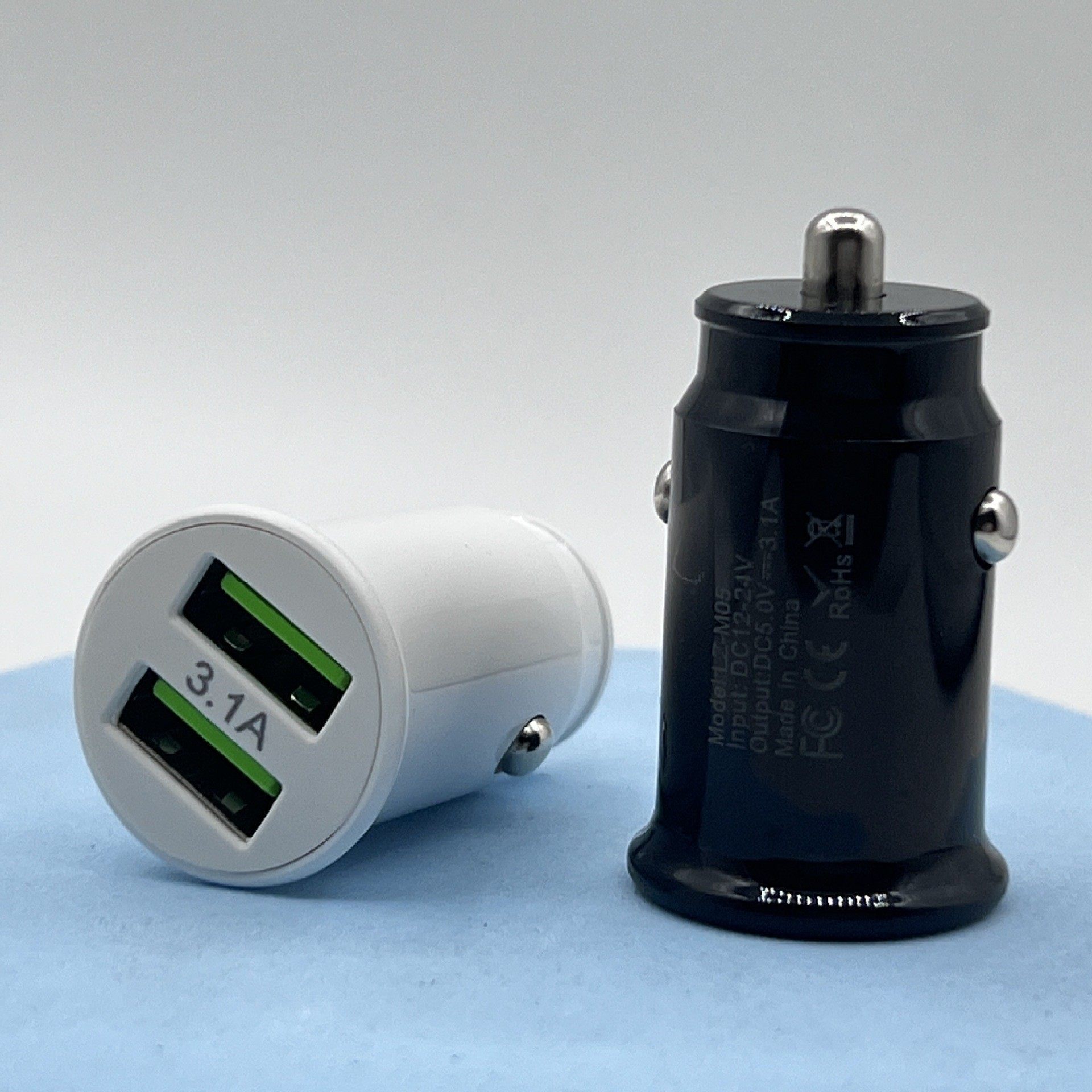 Mini Car Charger Smart 3.1A Dual USB One-To-Two Car Charger Fast Universal Compact Portable Fast Charging