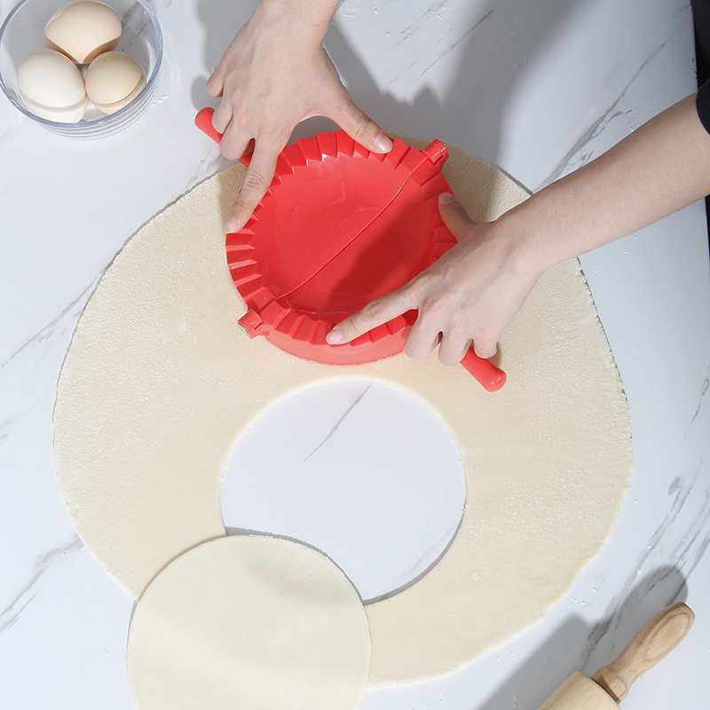 Factory direct large medium small size food grade plastic dumpling mold dumpling tools, a variety of colors