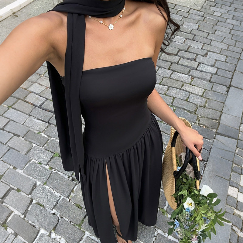 Black Strapless Maxi Dress Minimalist Design Elegant Style Comfortable Fit Perfect for Evening Events Wholesale