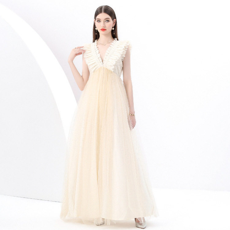 Elegant French Style Dress Ruffled V Neck Waist Defining Slim Fit Sheer Long Skirt Perfect for Formal Occasions
