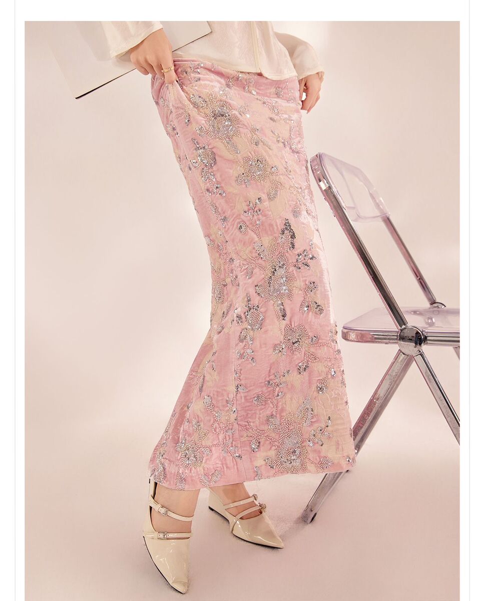 Đầm dài ôm body thêu thủ công đính sequin lấp lánh — hồng
