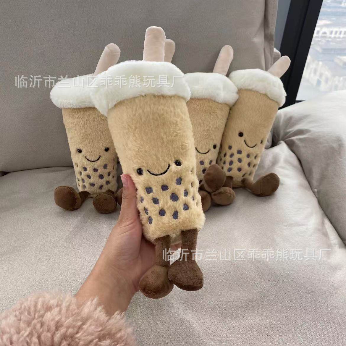 毛绒玩具跨境批发可爱流量新款八寸娃娃机公仔婚庆抛洒小玩偶批货