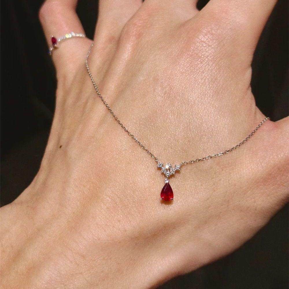 Pigeon Blood Red Water Drop Zircon Necklace Retro Whitening Niche Design Stylish Elegant Accessible Luxury Clavicle Chain