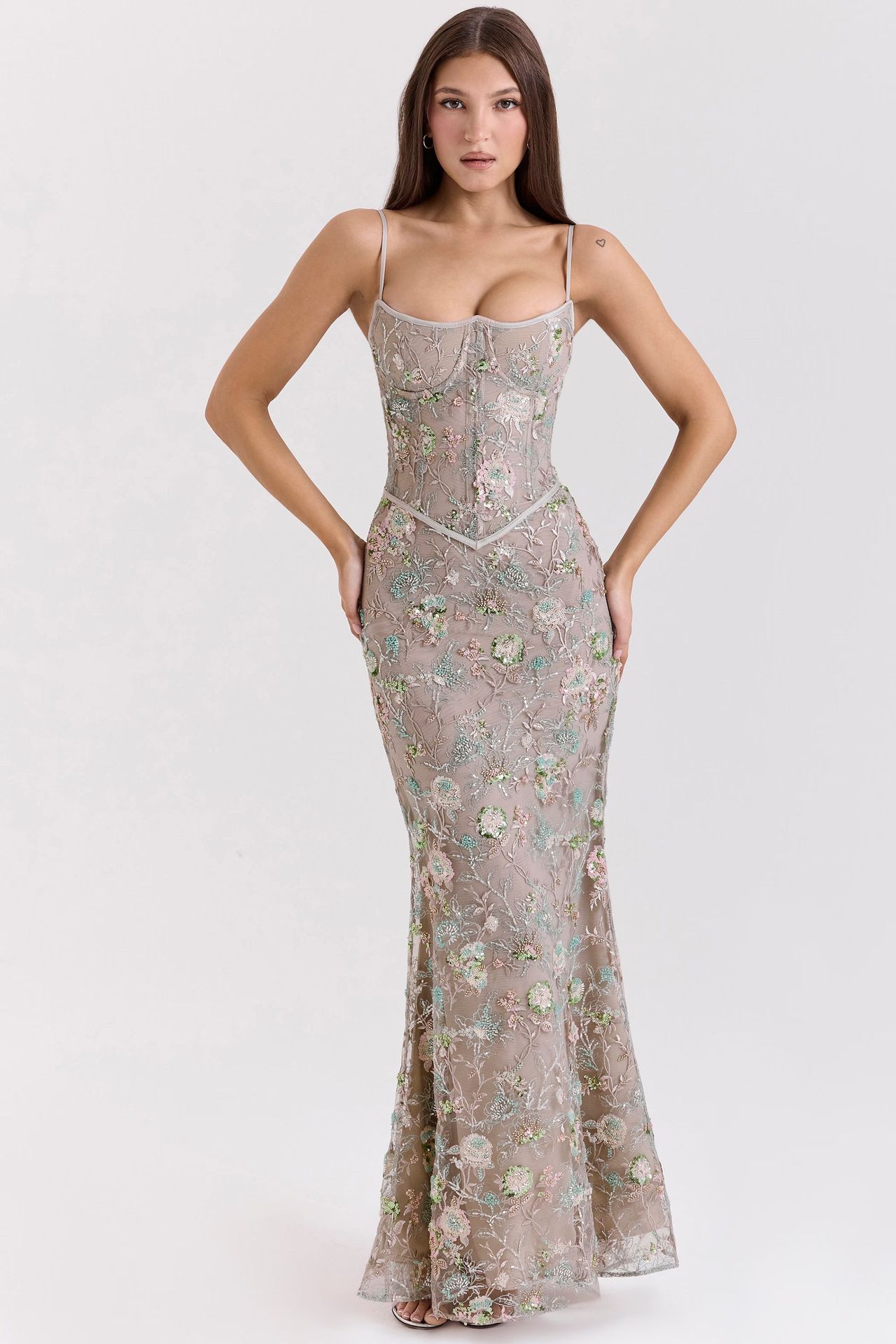 Elegant Sleeveless Backless Dress Low Neckline Tie Detail Chic Style Perfect for Parties and Special Occasions