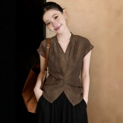 French-Style Waist-Cinching Twist Short-Sleeved Shirt for Women, Summer 2026 New Fashion Style, Slimming Look V-Neck Top A11623