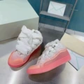 Color changing powder