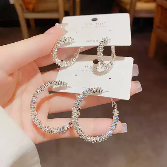 European and American Fashion Unique Retro Metal Broken Silver Ear Ring Women's Light Luxury Exaggerated High-end Elegant Internet Celebrity Earrings