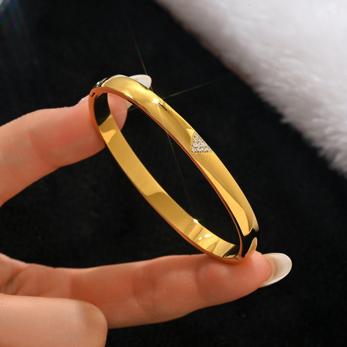 欧美热卖时尚不锈钢金色手镯不易褪色18K不锈钢首饰gold bangles