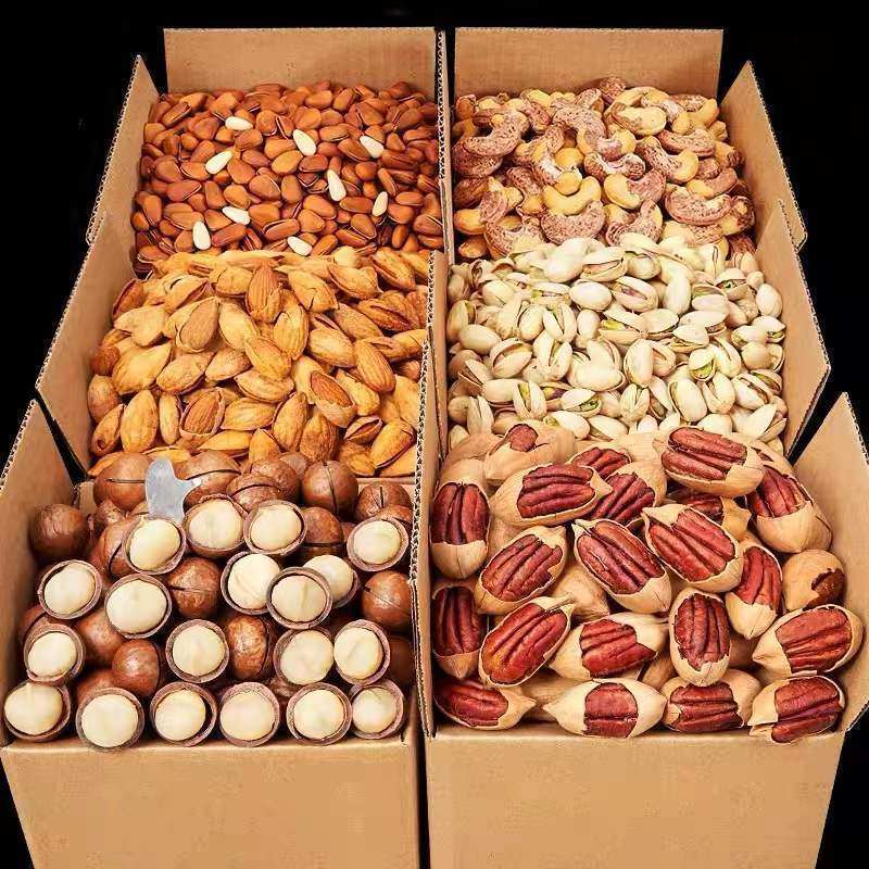 Nut dried fruit annual goods combination pistachio snack gift bag 500g whole box wholesale mixed New Year gift box