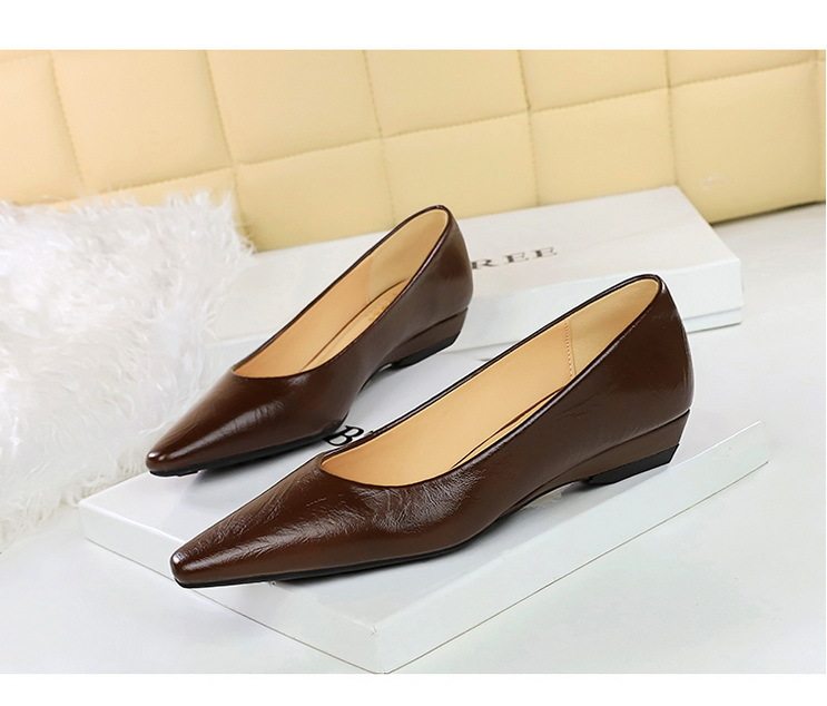 Giày Búp Bê Nữ Mũi Nhọn Da Bóng Chiều Cao Đế Khoảng 3cm Màu Đen, Nâu, Đỏ, Trắng chi tiết 1