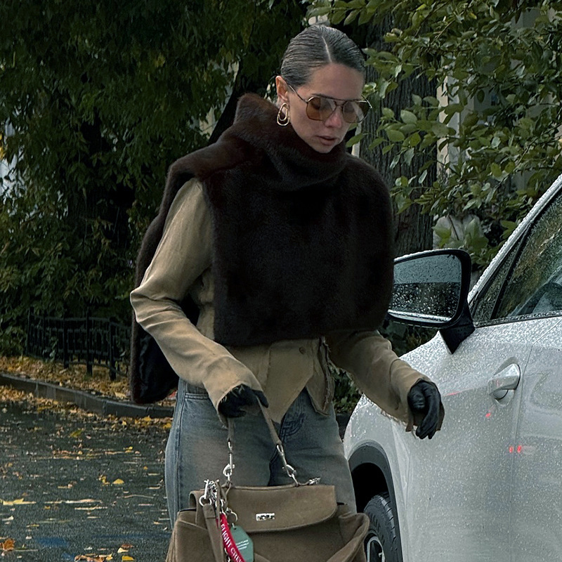 Y24TP547欧美女装秋冬季亚马逊新款纯色半高领毛毛坎肩无袖上衣女